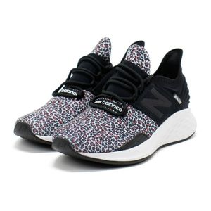 New Balance Women's Fresh Foam Roav V1 Sneaker, Black/Vivid Coral/White, 6.5